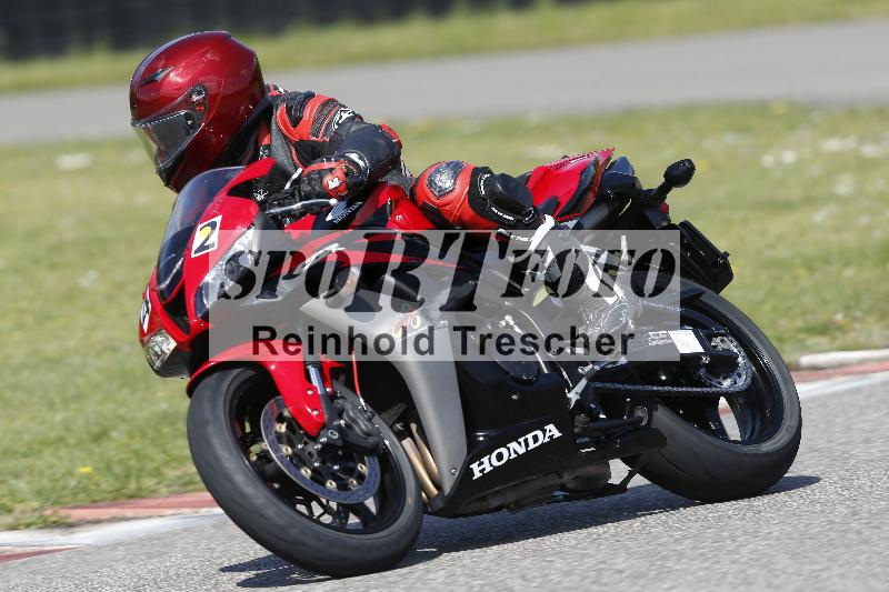 /Archiv-2025/09 22.04.2025 Cornu Master School ADR/rot-rouge/42